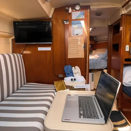 Πλωτό κατάλυμα Corvo 1994 *