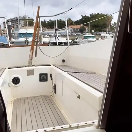 Corvo 1994 Úszó hotel